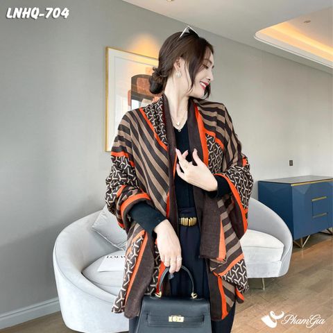 Người Mẫu Choàng Khăn Choàng Linen Phong Cách Hàn Quốc Họa Tiết ReTro Màu Cam Thanh Lịch