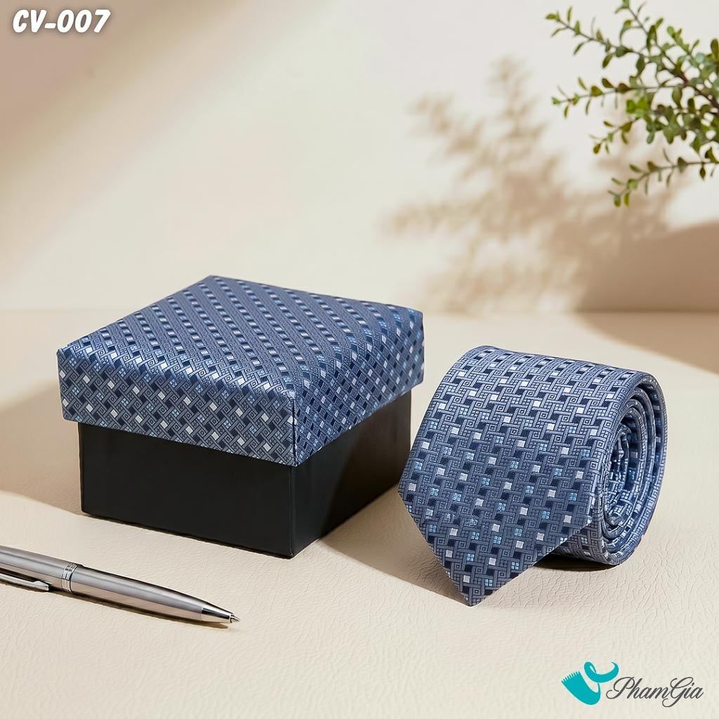 Cà Vạt Nam Hoạ Tiết Dệt Vân Khối Màu Xám Lông Chuột (CV007)