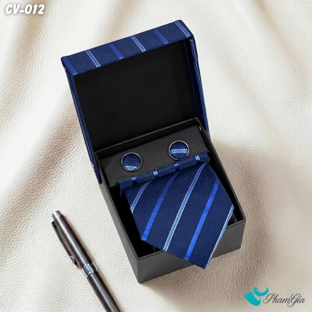Cà Vạt Nam Hoạ Tiết Kẻ Sọc Chéo Màu Xanh Navy (CV012)