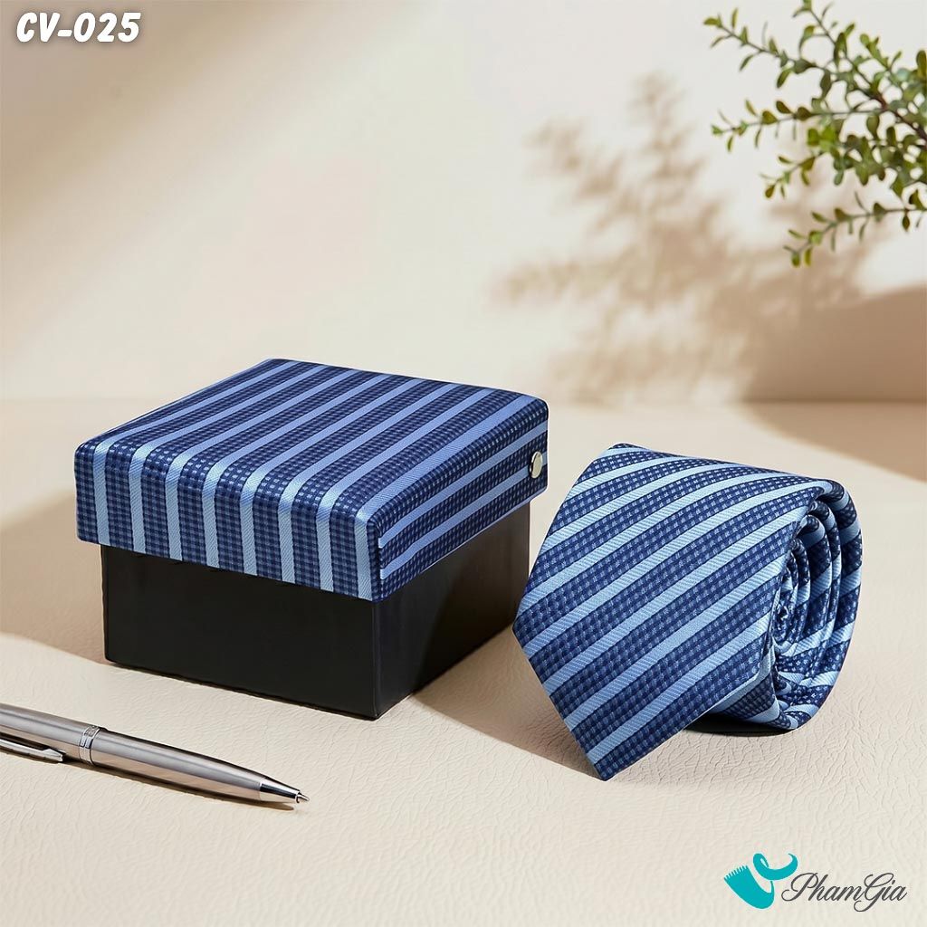 Cà Vạt Nam Hoạ Tiết Kẻ Sọc Chéo Màu Xanh Blue (CV025)