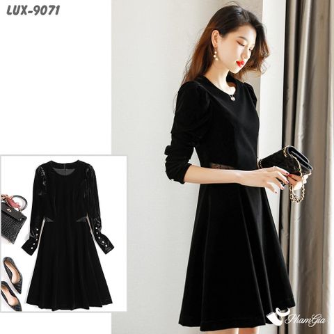 Người Mẫu Mặc Đầm Nhung Chít Ren Eo Cao Cấp Màu Đen