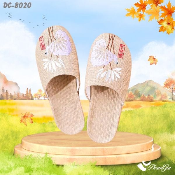 Dép Cói Bít Mũi Cao Cấp Thêu Họa Tiết Hoa Sen Trang Nhã Màu Tím Lilac (DC8020)