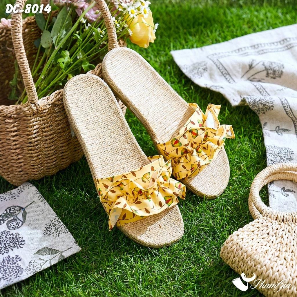 Dép Cói Quai Ngang Cao Cấp Phối Bèo Họa Tiết Hoa Lá Màu Vàng Kem (DC8014)