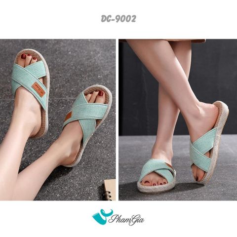 Người Mẫu Mang Dép Cói Quai Chéo Bo Viền Canvas Cao Cấp Màu Xanh Ngọc