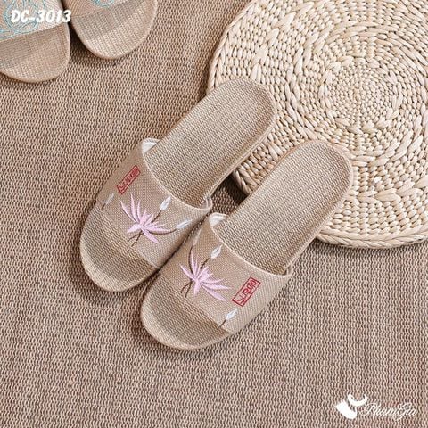 Dép Cói Quai Ngang Thêu Họa Tiết Hoa Sen Màu Hồng Baby