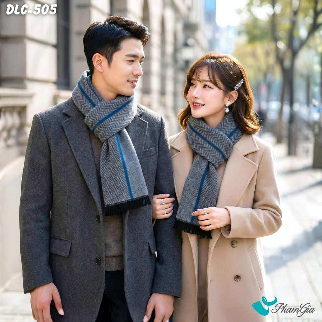 Khăn Choàng Dạ Lông Cừu Cao Cấp Họa Tiết Chevron Phối Sọc Xanh Màu Xám Ghi Lịch Lãm Cho Nam (DLC505)