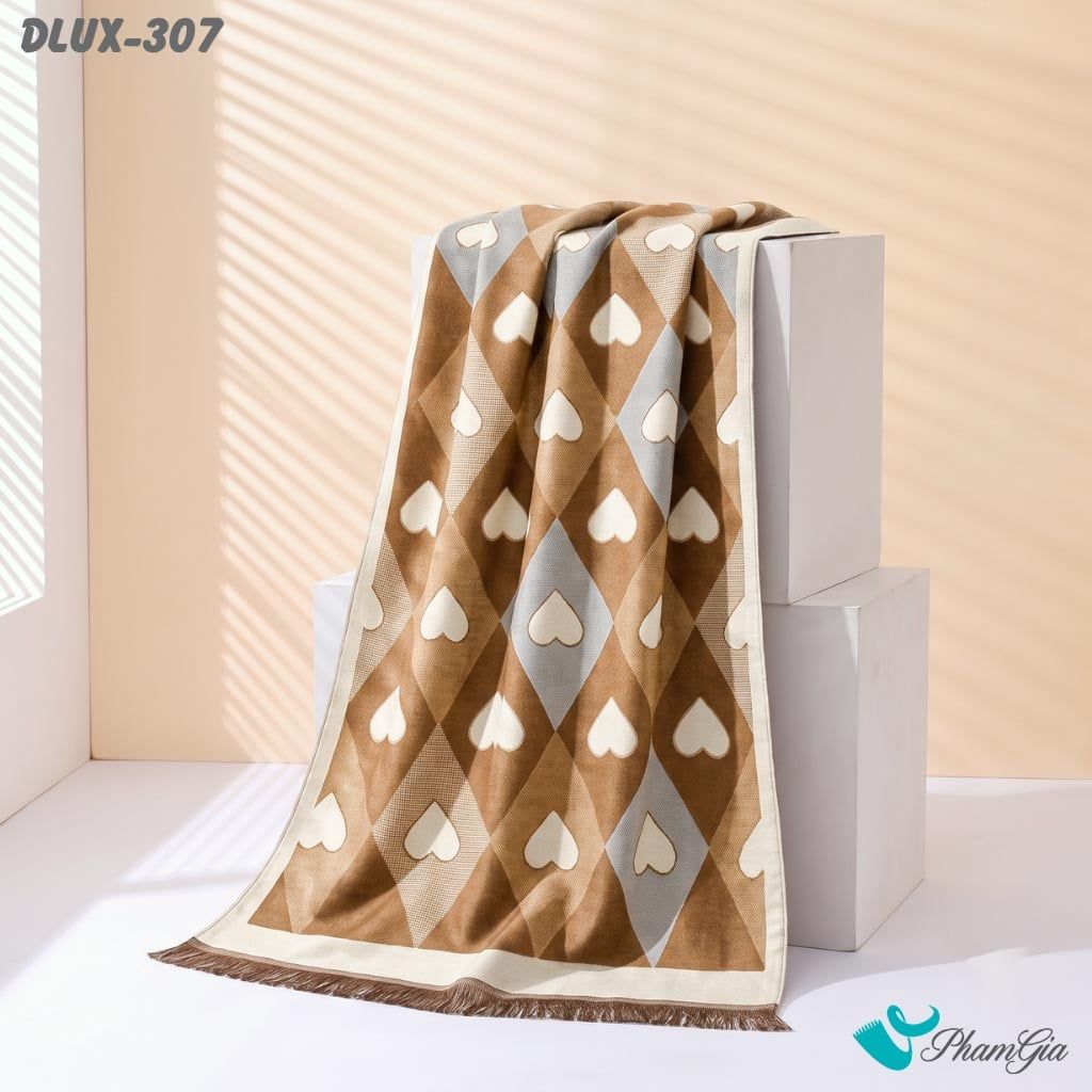 Khăn Choàng Dạ De Luxe Giữ Ấm Cao Cấp Họa Tiết Trái Tim Quả Trám Màu Nâu Thời Thượng (DLUX307)
