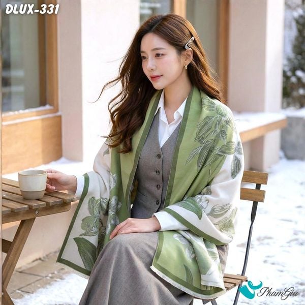 Khăn Choàng Dạ Cashmere Cao Cấp Họa Tiết Hoa Lily Màu Xanh Rêu Trang Nhã (DLUX331)