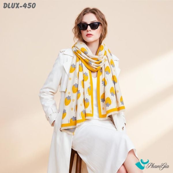 Khăn Choàng Dạ Cashmere Cao Cấp Họa Tiết Dâu Tây Màu Vàng Cá Tính (DLUX450)
