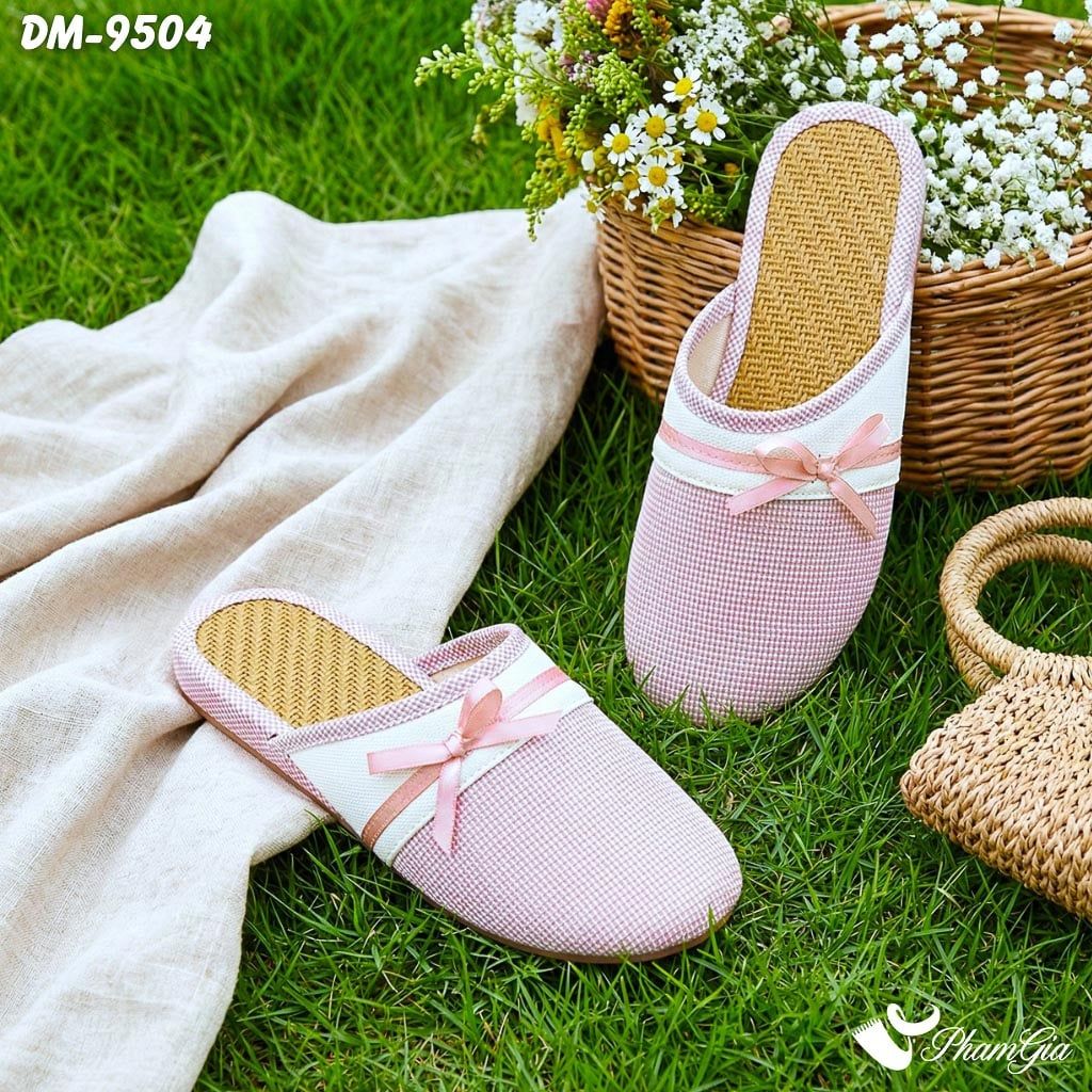 Dép Mây Bít Mũi Cao Cấp Họa Tiết Caro Phối Nơ Màu Hồng Pastel (DM9504)