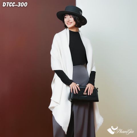 Khăn Choàng Dạ Cashmere Đơn Sắc Phối Lông Vạt Xéo Cao Cấp Màu Trắng (DTCC300)