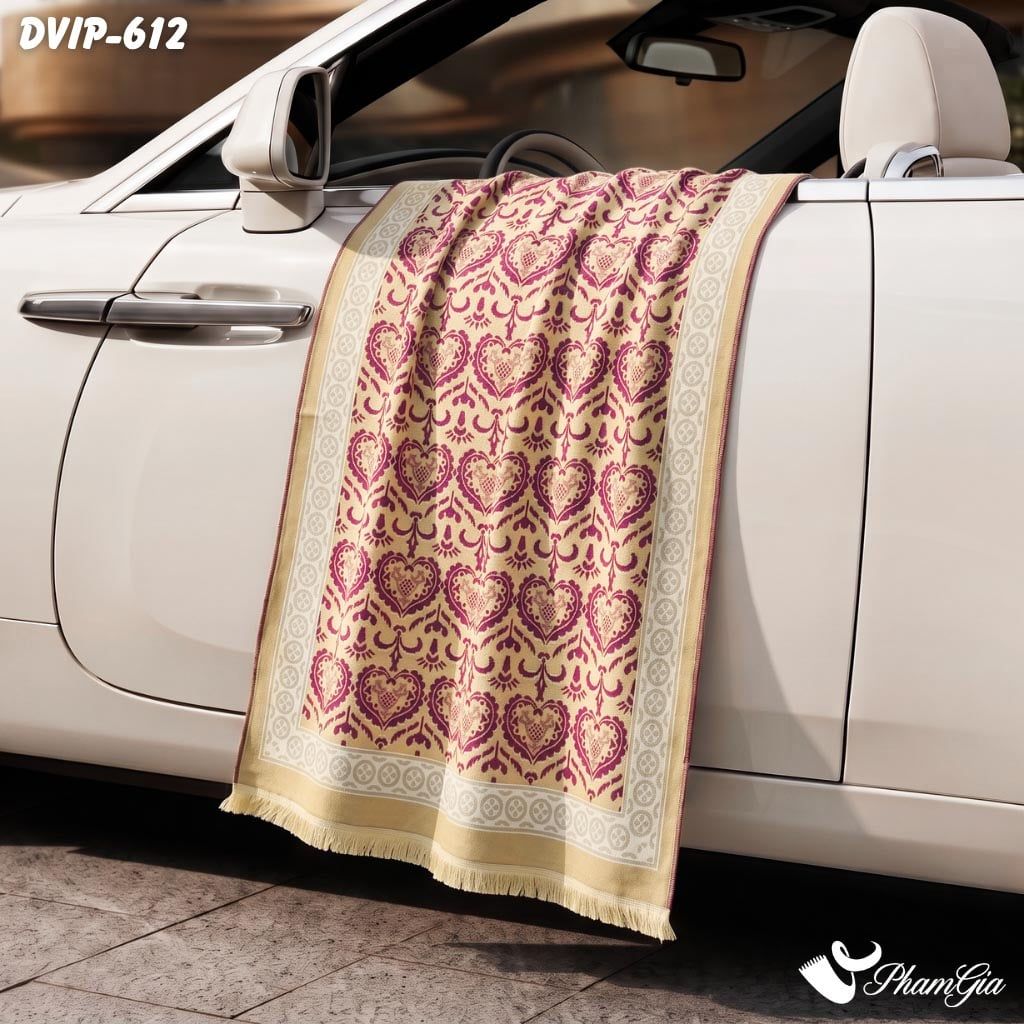 Khăn Choàng Dạ De Vip Giữ Ấm Cao Cấp Họa Tiết Hoa Văn Cổ Điển Màu Beige - Đỏ (DVIP612)
