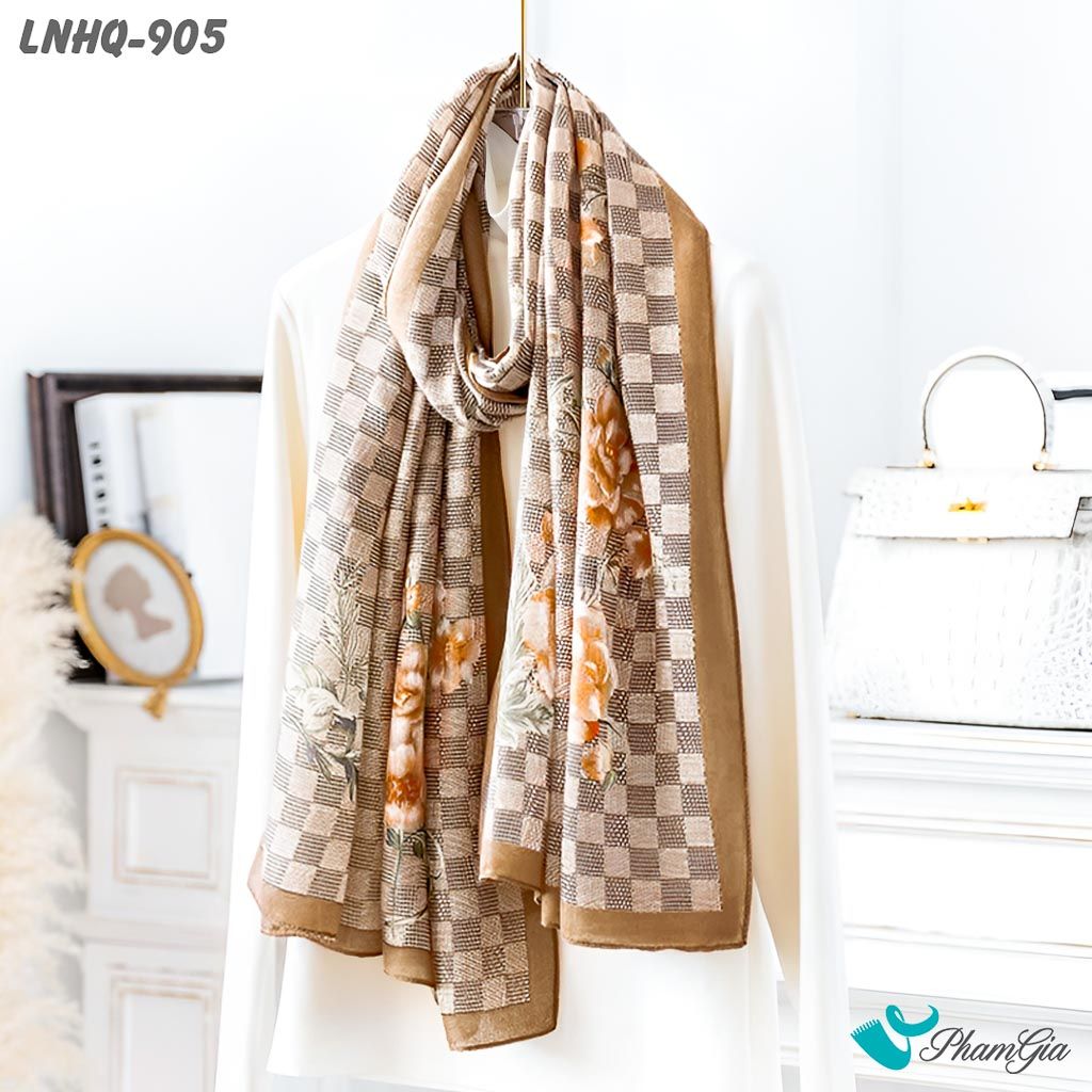 Góc Nghiêng Khăn Choàng Linen Phong Cách Hàn Quốc Họa Tiết Caro Nâu Beige Phối Hoa Sang Trọng