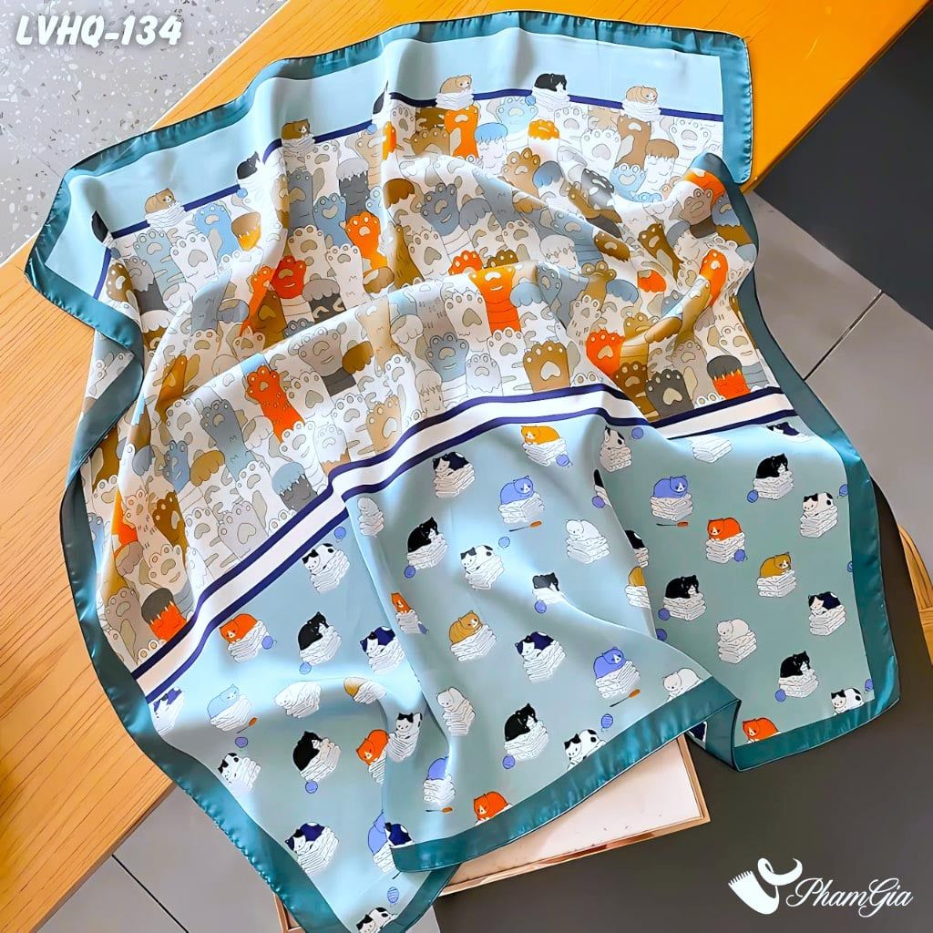 Khăn Lụa Vuông 70*70Cm Phong Cách Hàn Quốc Họa Tiết Mèo Dễ Thương Màu Xanh Nhạt (LVHQ134)