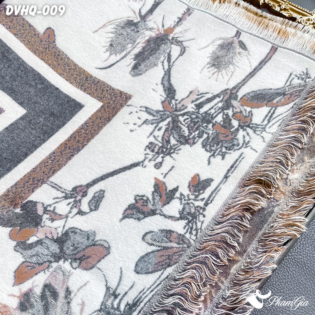 Khăn Choàng Dạ Cashmere Vuông Phong Cách Hàn Quốc Cao Cấp Họa Tiết Botanical Cổ Điển Màu Beige (DVHQ009)
