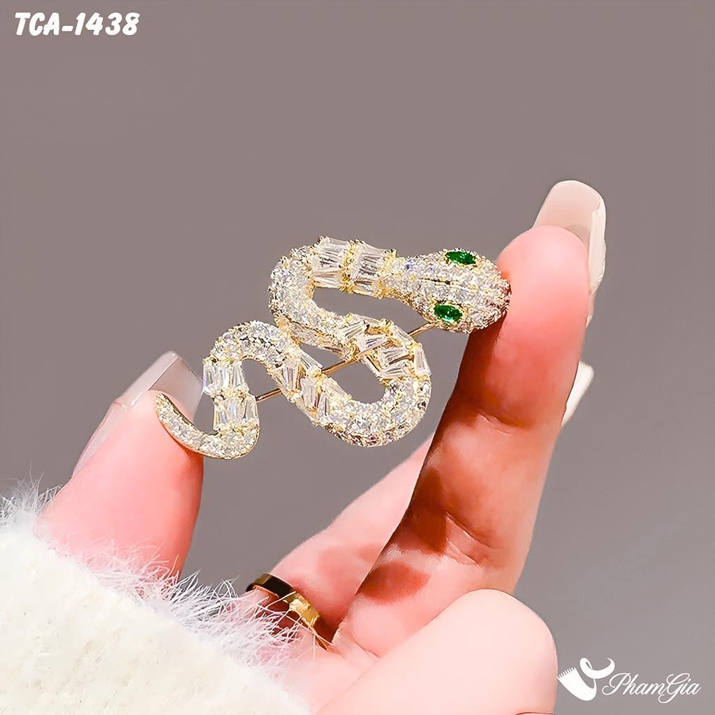 Góc Thẳng Ghim Cài Áo Bạch Xà Nạm Đá Tinh Tế