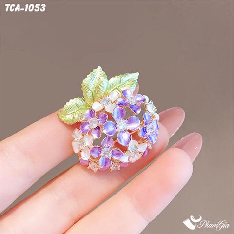 Góc Trên Ghim Cài Áo Hoa Cẩm Tú Cầu Thanh Lịch