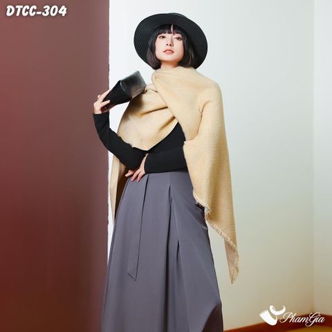 Khăn Choàng Dạ Cashmere Đơn Sắc Phối Lông Vạt Xéo Cao Cấp Màu Beige (DTCC304)
