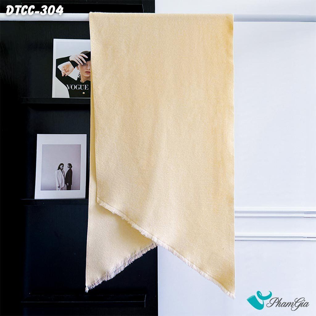 Khăn Choàng Dạ Cashmere Đơn Sắc Phối Lông Vạt Xéo Cao Cấp Màu Beige (DTCC304)