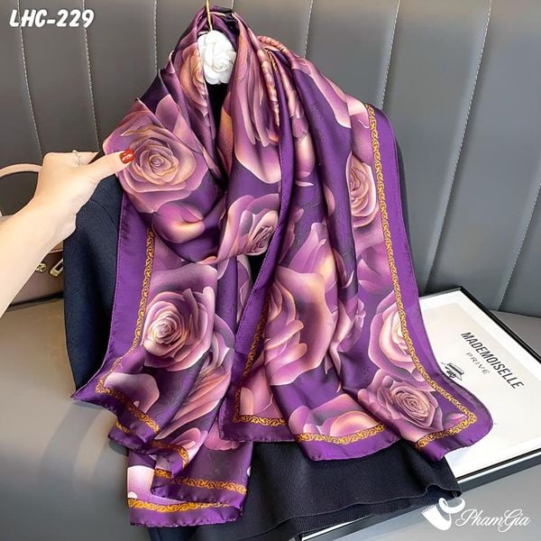 Khăn Choàng Lụa Hàng Châu Màu Tím Than Họa Tiết Hoa Hồng Sang Trọng (LHC229)