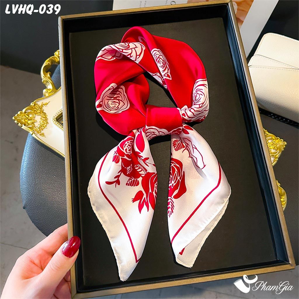 Khăn Lụa Vuông 70*70Cm Phong Cách Hàn Quốc Họa Tiết Hoa Hồng Màu Đỏ (LVHQ039)