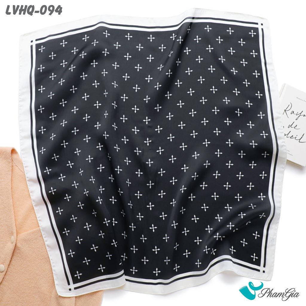 Khăn Lụa Vuông 70*70Cm Phong Cách Hàn Quốc Họa Tiết Monogram Màu Đen (LVHQ094)