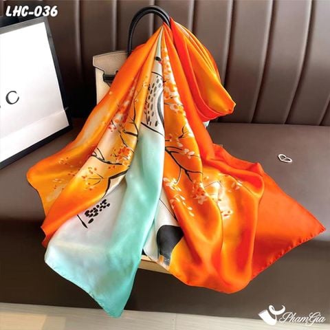 Nghiêng Trái Khăn Choàng Lụa Hàng Châu Màu Cam Phối Xanh Ngọc Ombre Họa Tiết Hoa Đào Thanh Lịch