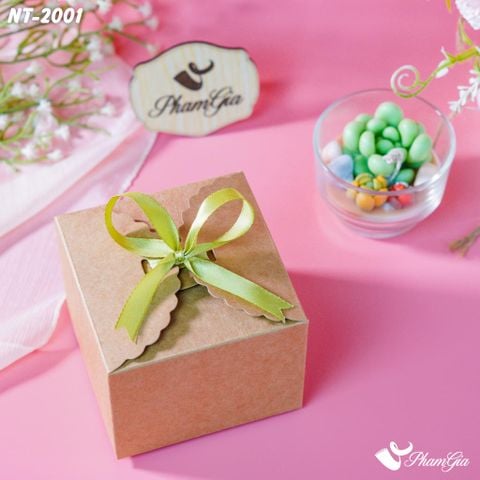 Hộp Quà Nến Thơm Sen Đá (NT2001)