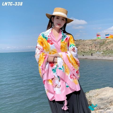 Người Mẫu Choàng Khăn Choàng Linen Boho Họa Tiết Hoa Hồng Vàng Rực Rỡ