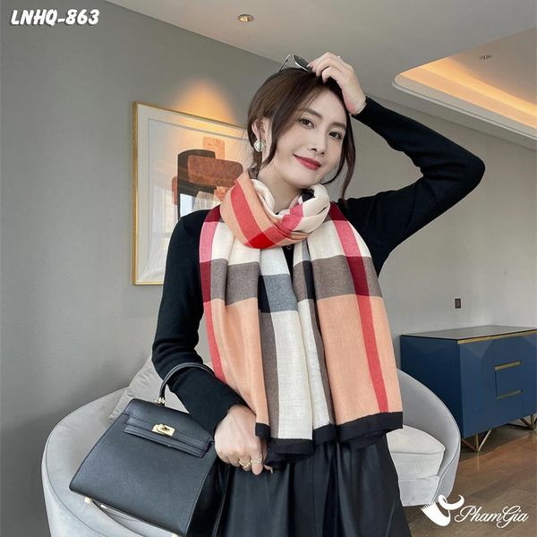 Khăn Choàng Linen Phong Cách Hàn Quốc Họa Tiết Caro Nền Cam Hiện Đại (LNHQ863)