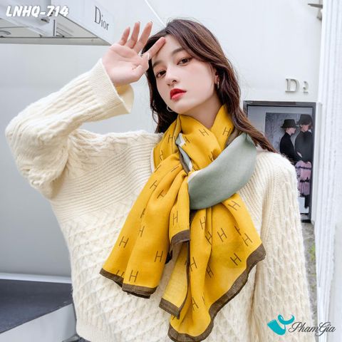 Khăn Choàng Linen Phong Cách Hàn Quốc Họa Tiết Chữ H Màu Vàng Hiện Đại