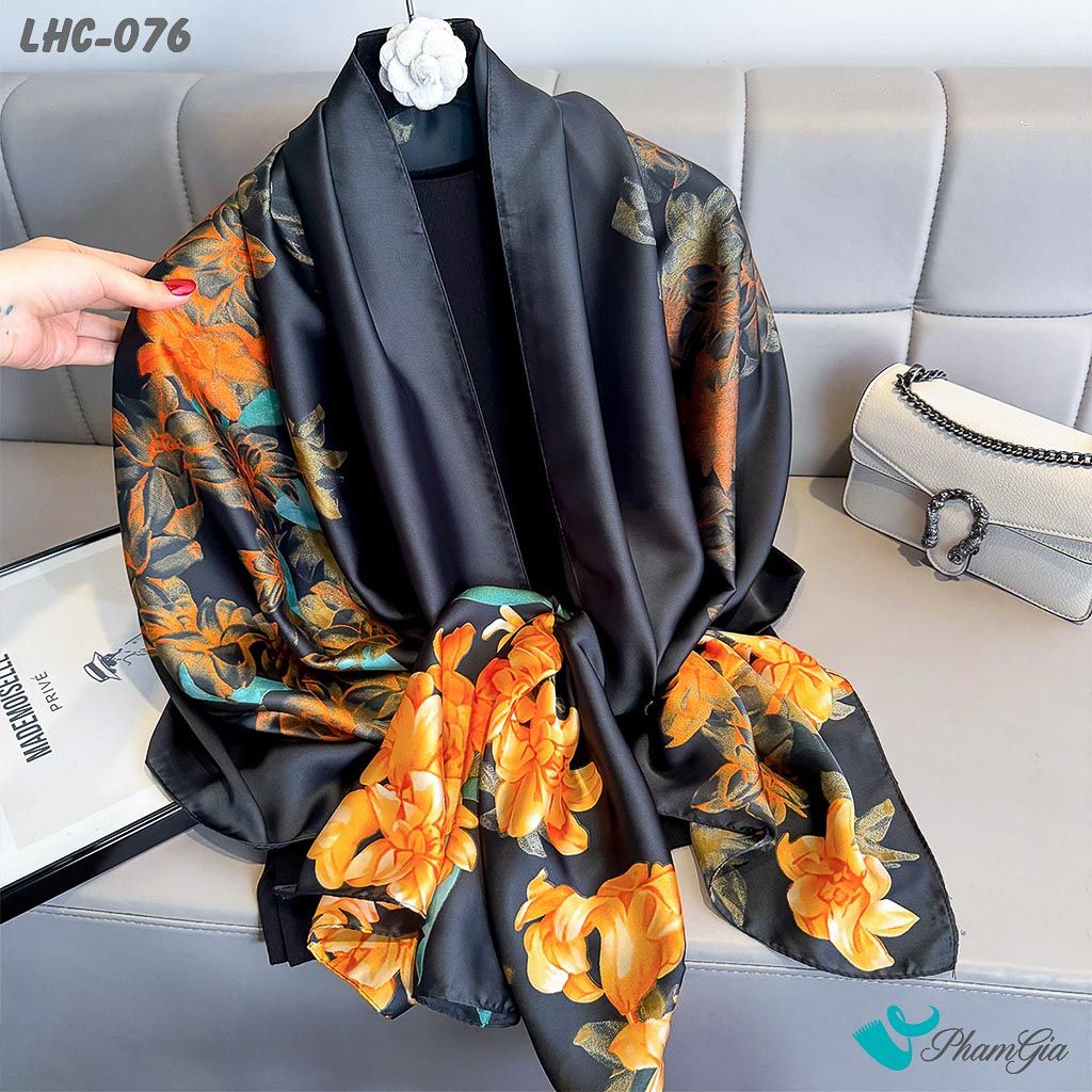 Khăn Choàng Lụa Hàng Châu Họa Tiết Hoa Lily Vàng Quý Phái (LHC076)