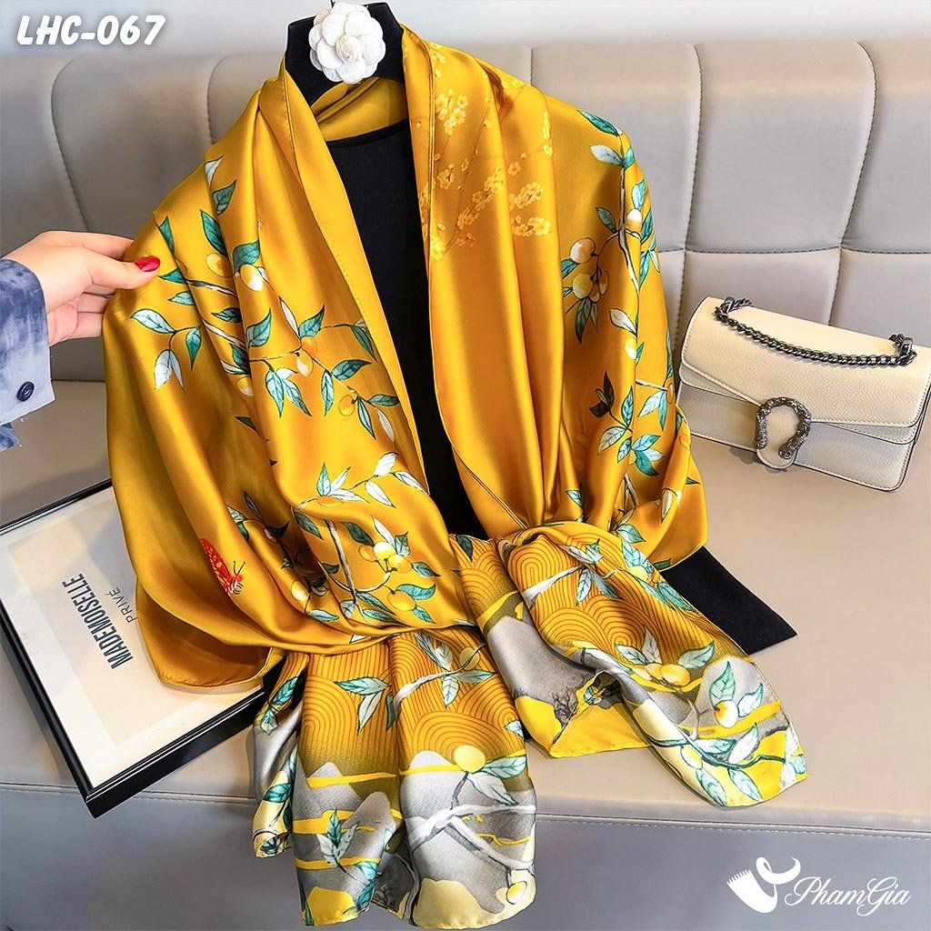 Khăn Choàng Lụa Hàng Châu Họa Tiết Hoa Lựu Màu Vàng Gold Quý Phái (LHC067)