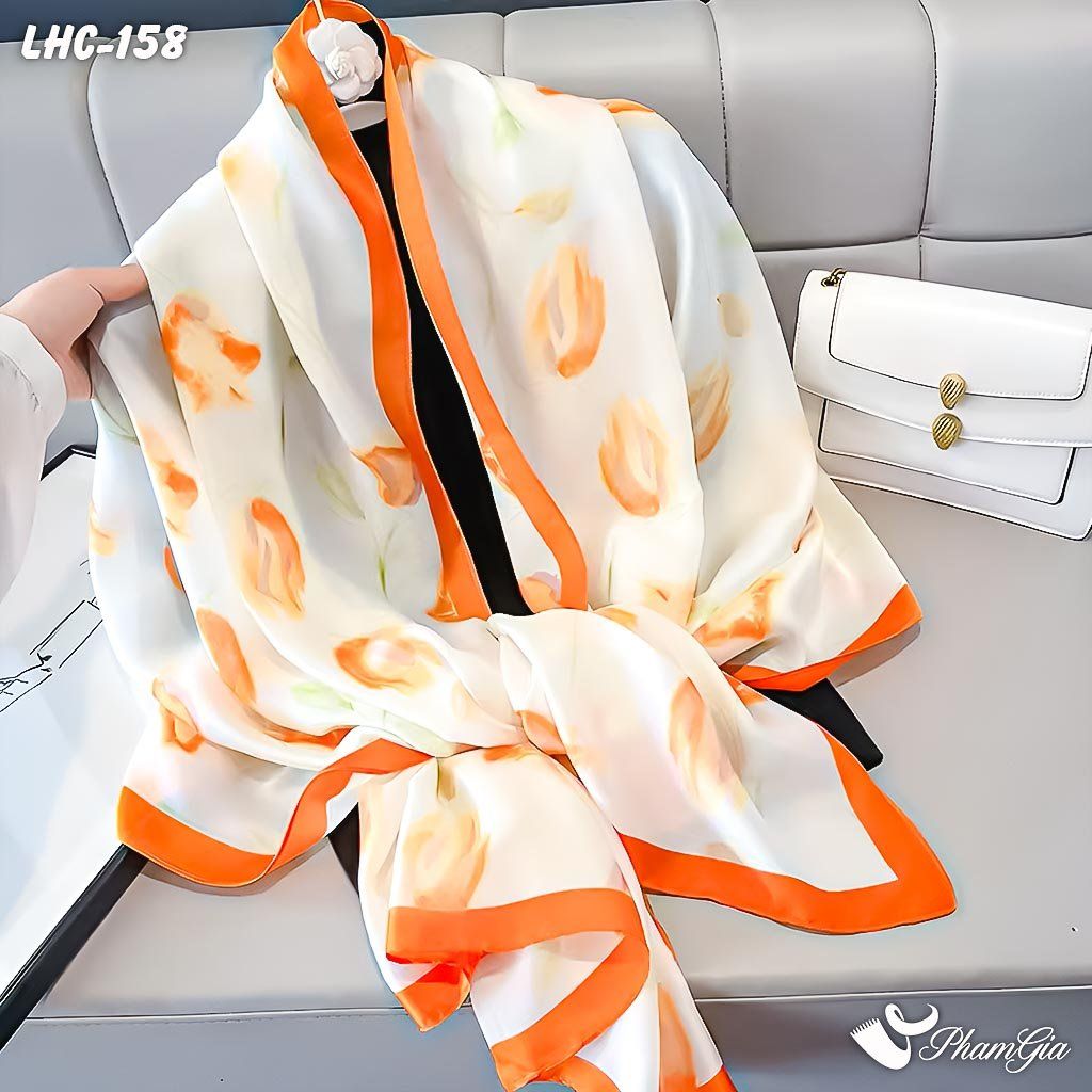 Góc Nghiêng Khăn Choàng Lụa Hàng Châu Màu Cam Họa Tiết Hoa Tulip Thanh Lịch