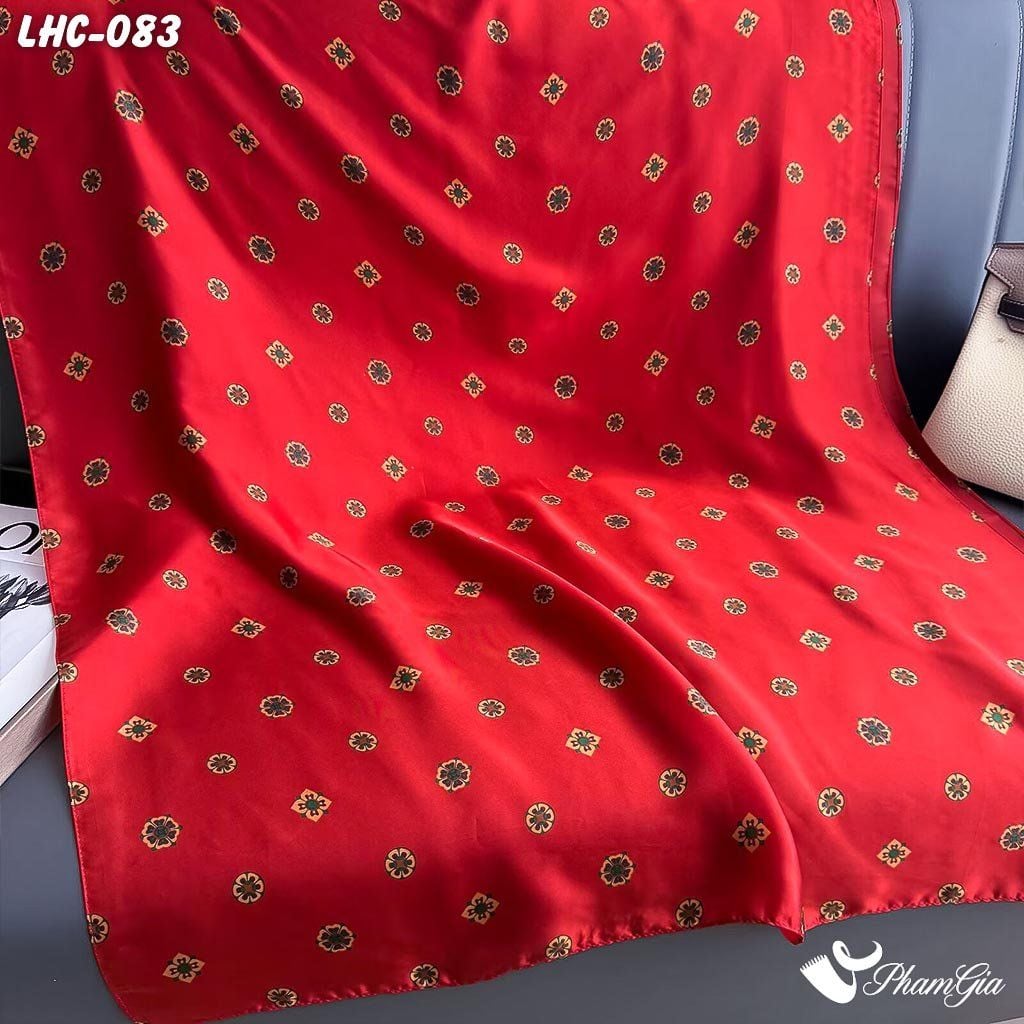 Khăn Choàng Lụa Hàng Châu Màu Đỏ Họa Tiết Hoa Nhí Cổ Điển (LHC083)