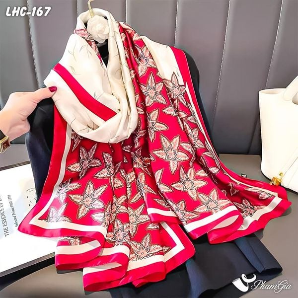 Khăn Choàng Lụa Hàng Châu Màu Đỏ Ruby Họa Tiết Lá Phong Lãng Mạn (LHC167)