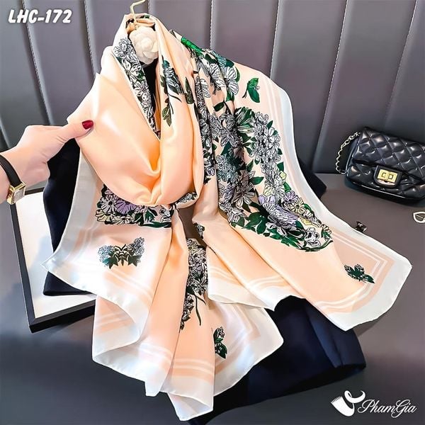Khăn Choàng Lụa Hàng Châu Màu Hồng Đào Họa Tiết Hoa Cúc Dịu Dàng (LHC172)