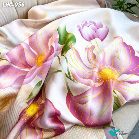 Khăn Choàng Lụa Hàng Châu Màu Tím Nhạt Họa Tiết Hoa Lily Trang Nhã (LHC056)