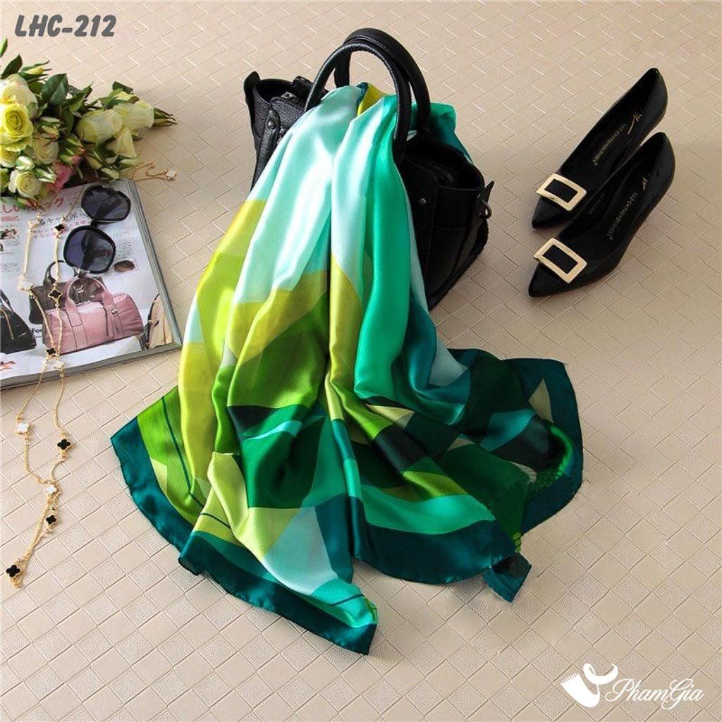 Khăn Choàng Lụa Hàng Châu Màu Xanh Lục Họa Tiết Lập Thể Cá Tính