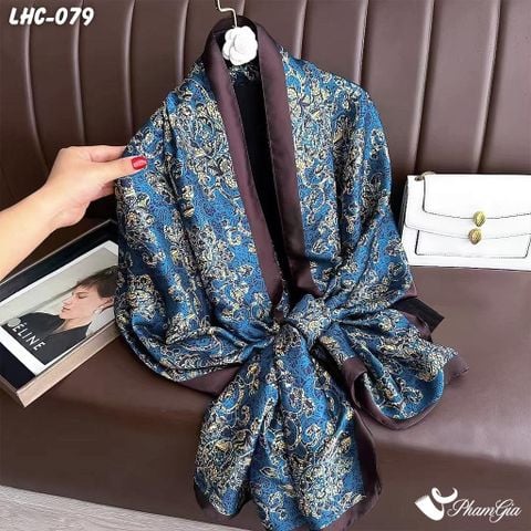 Khăn Choàng Lụa Hàng Châu Màu Xanh Navy Họa Tiết Hoa Lá Cổ Điển (LHC079)