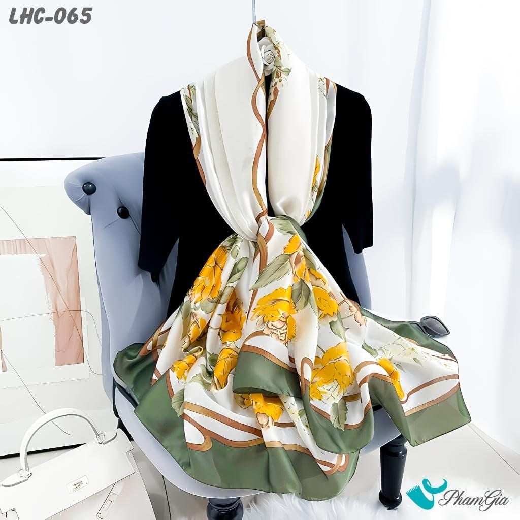 Khăn Choàng Lụa Hàng Châu Viền Xanh Họa Tiết Hoa Hồng Nữ Tính (LHC065)