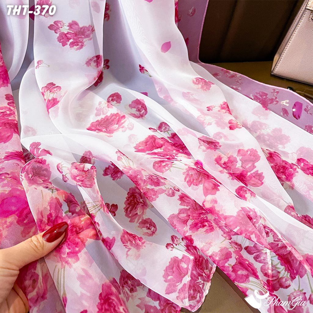 Khăn Choàng Tằm Họa Tiết Hoa Hồng Trang Nhã (THT370)