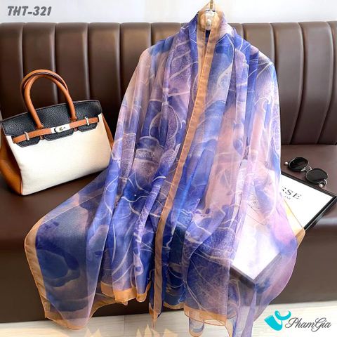 Góc Nghiêng Khăn Choàng Tằm Họa Tiết Hoa Mẫu Đơn Màu Xanh Tím Trang Nhã