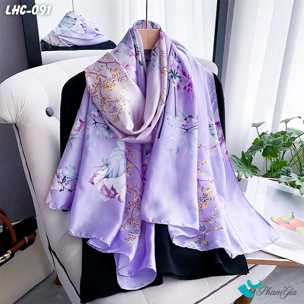 Khăn Lụa Hàng Châu Màu Tím Lilac Họa Tiết Hoa Thanh Lịch (LHC091)
