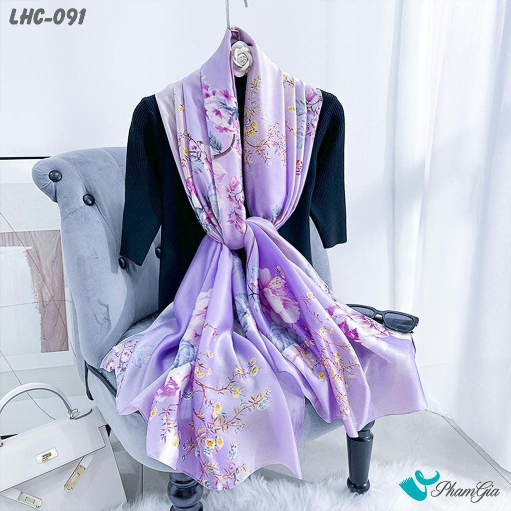 Khăn Lụa Hàng Châu Màu Tím Lilac Họa Tiết Hoa Thanh Lịch (LHC091)