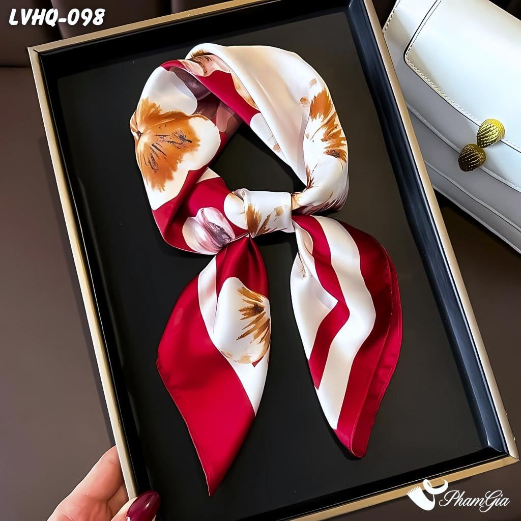 Khăn Lụa Vuông 70*70Cm Phong Cách Hàn Quốc Họa Tiết Hoa Mai Màu Đỏ (LVHQ098)