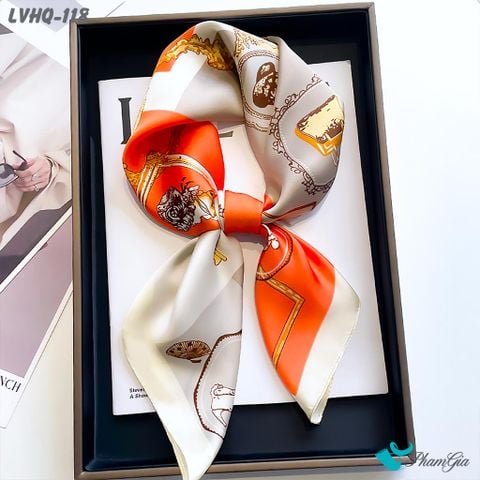 Khăn Lụa Vuông 70*70Cm Phong Cách Hàn Quốc Họa Tiết Retro Viền Kem (LVHQ118)