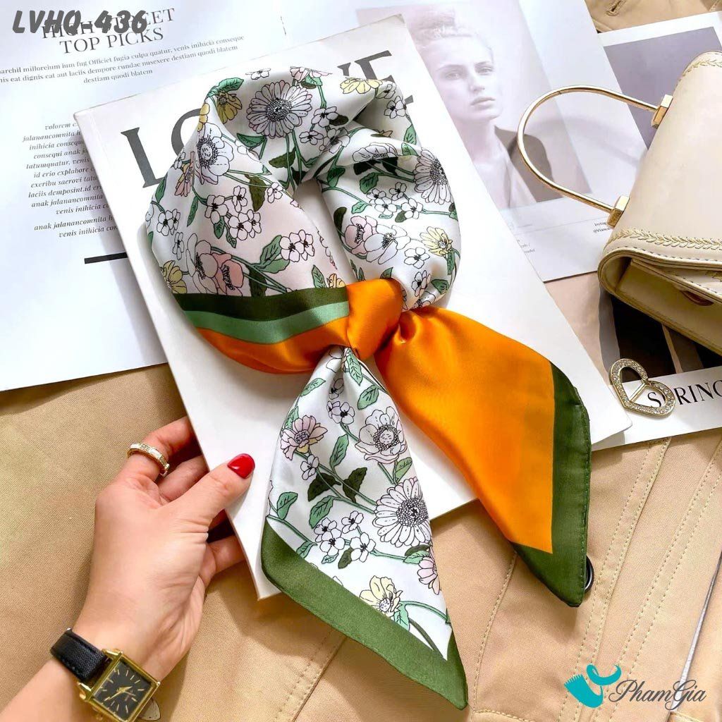 Khăn Lụa Vuông 70*70cm Phong Cách Hàn Quốc Họa Tiết Hoa Nhí Viền Xanh (LVHQ436)