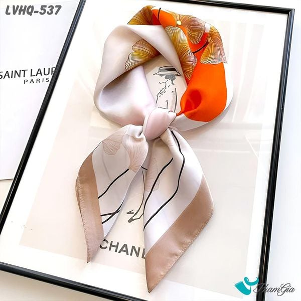 Khăn Lụa Vuông 70*70cm Phong Cách Hàn Quốc Họa Tiết Rẻ Quạt Màu Cam (LVHQ537)