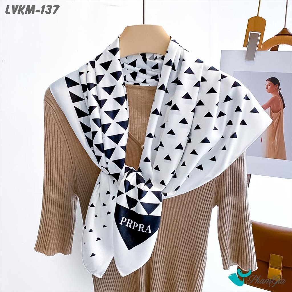 Khăn Lụa Vuông 90*90Cm Họa Tiết Hình Học Phối Màu Trắng - Đen (LVKM137)